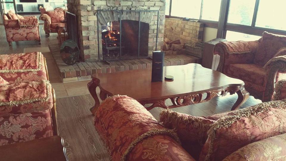 Cherrabah Resort Warwick Elbow Valley ภายนอก รูปภาพ